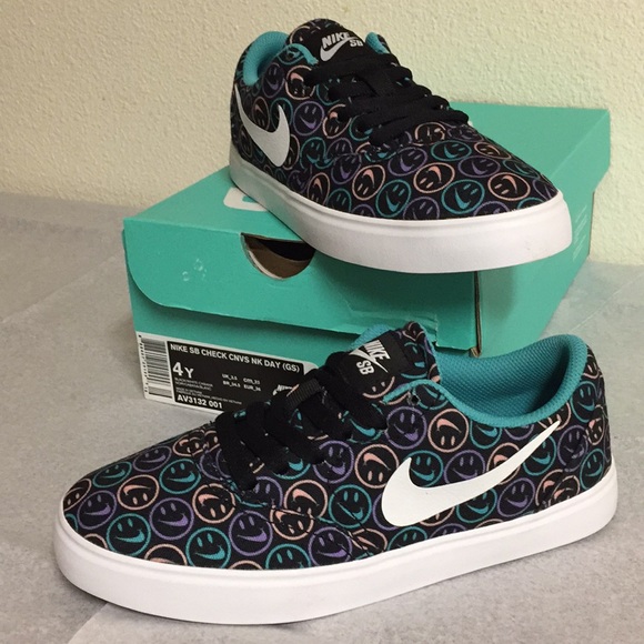 nike sb check cnvs day